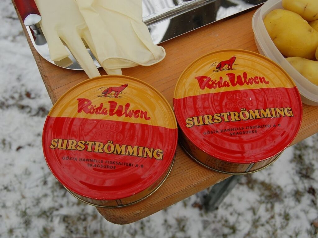 NAMI-NAMI: a food blog: Surströmming and surströmmingfest (Swedish  fermented herring)